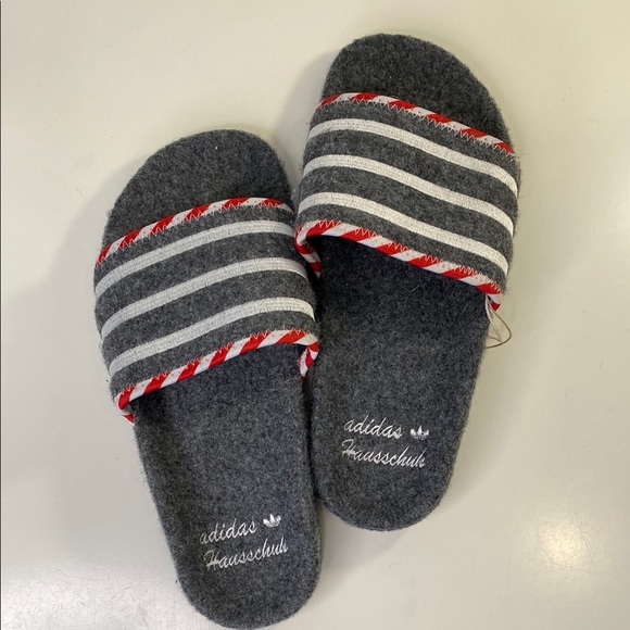 Adidas Adilette Slide Hausschuhe Gray, Red, and White Striped Size 7 - Picture 7 of 10